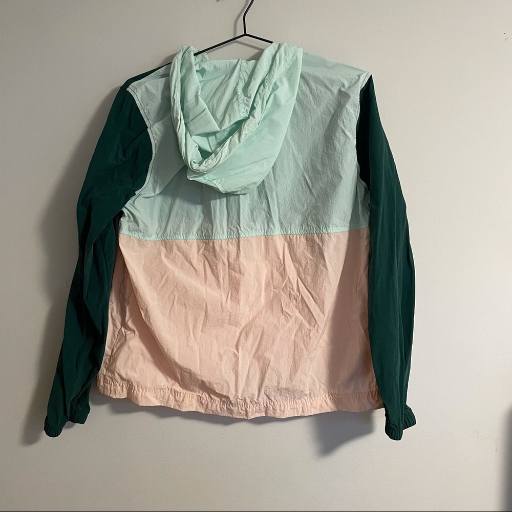 Old Navy Active Retro Windbreaker (Size M) - Picture 4 of 4